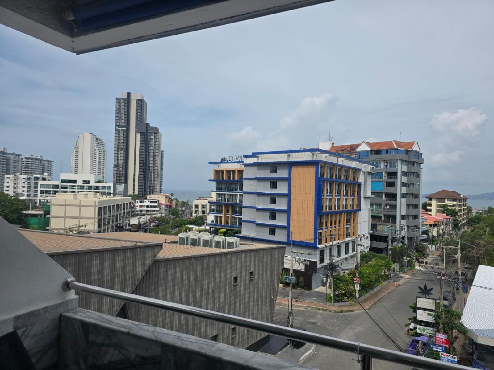Apartment Big Soi 5 Pattaya